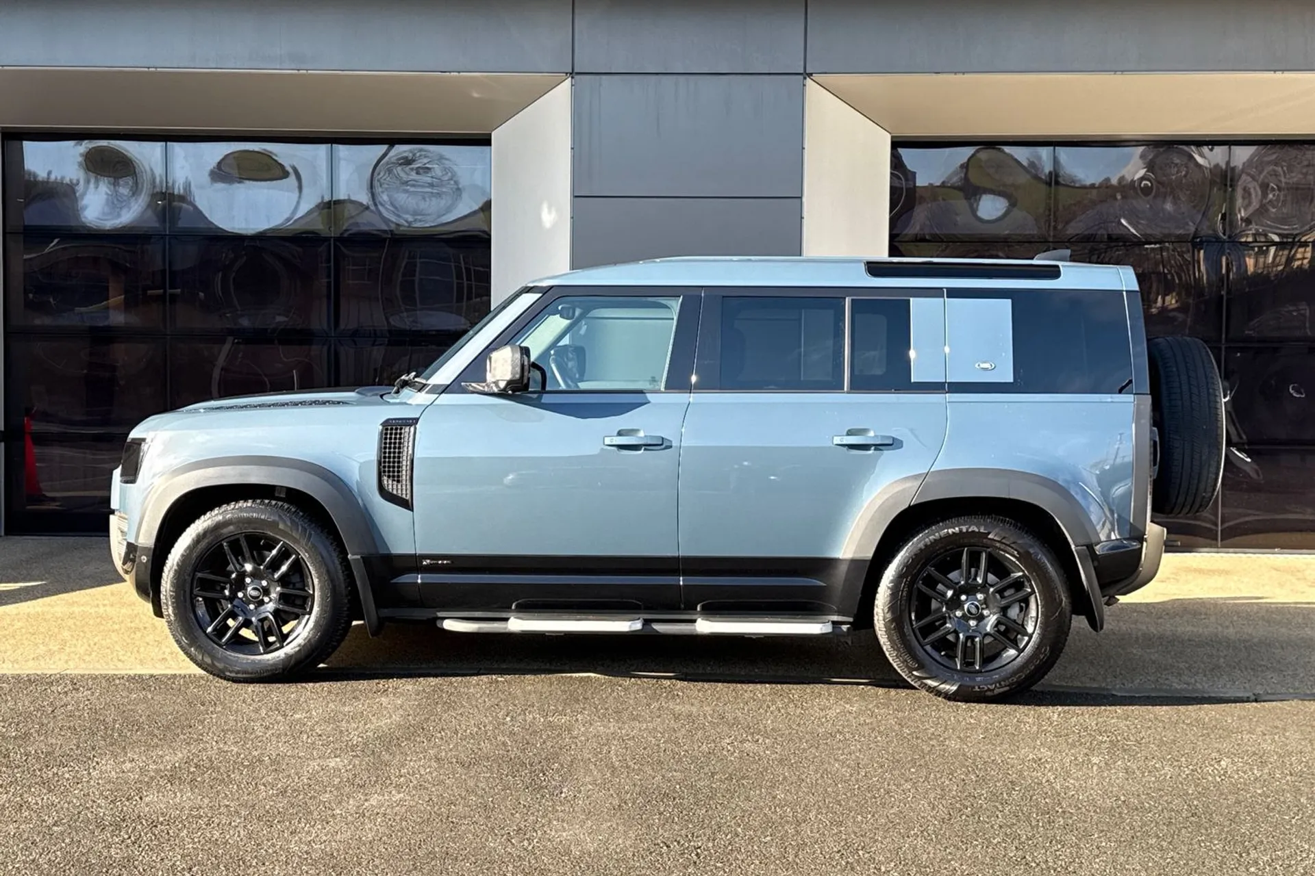 LAND ROVER DEFENDER thumbnail image number 11