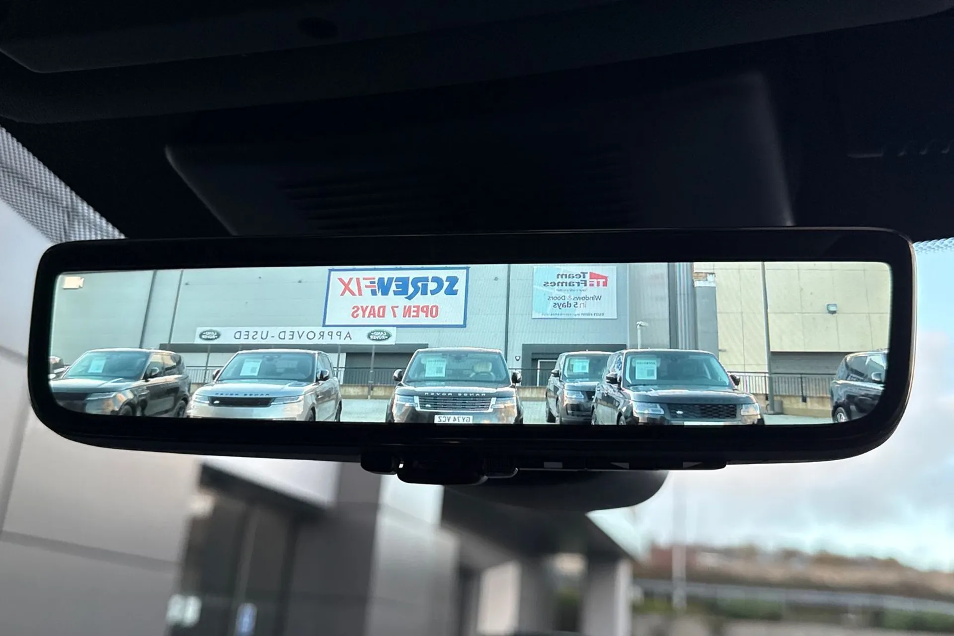 LAND ROVER DISCOVERY SPORT thumbnail image number 17