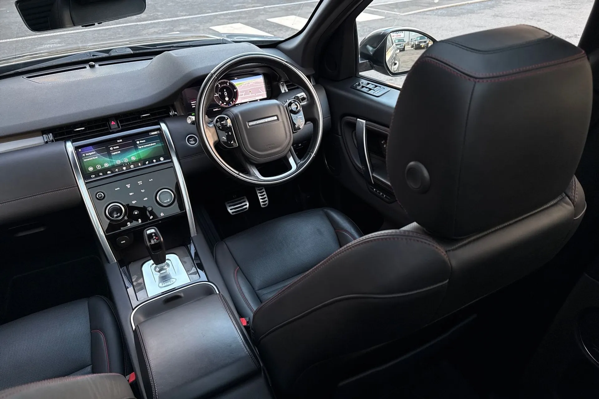 LAND ROVER DISCOVERY SPORT thumbnail image number 46