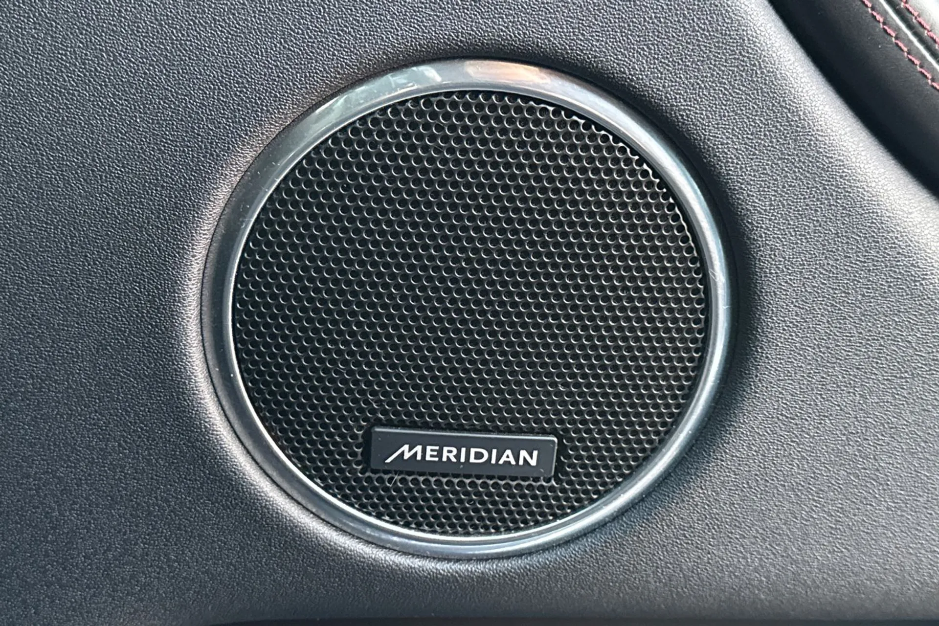 LAND ROVER DISCOVERY SPORT thumbnail image number 53