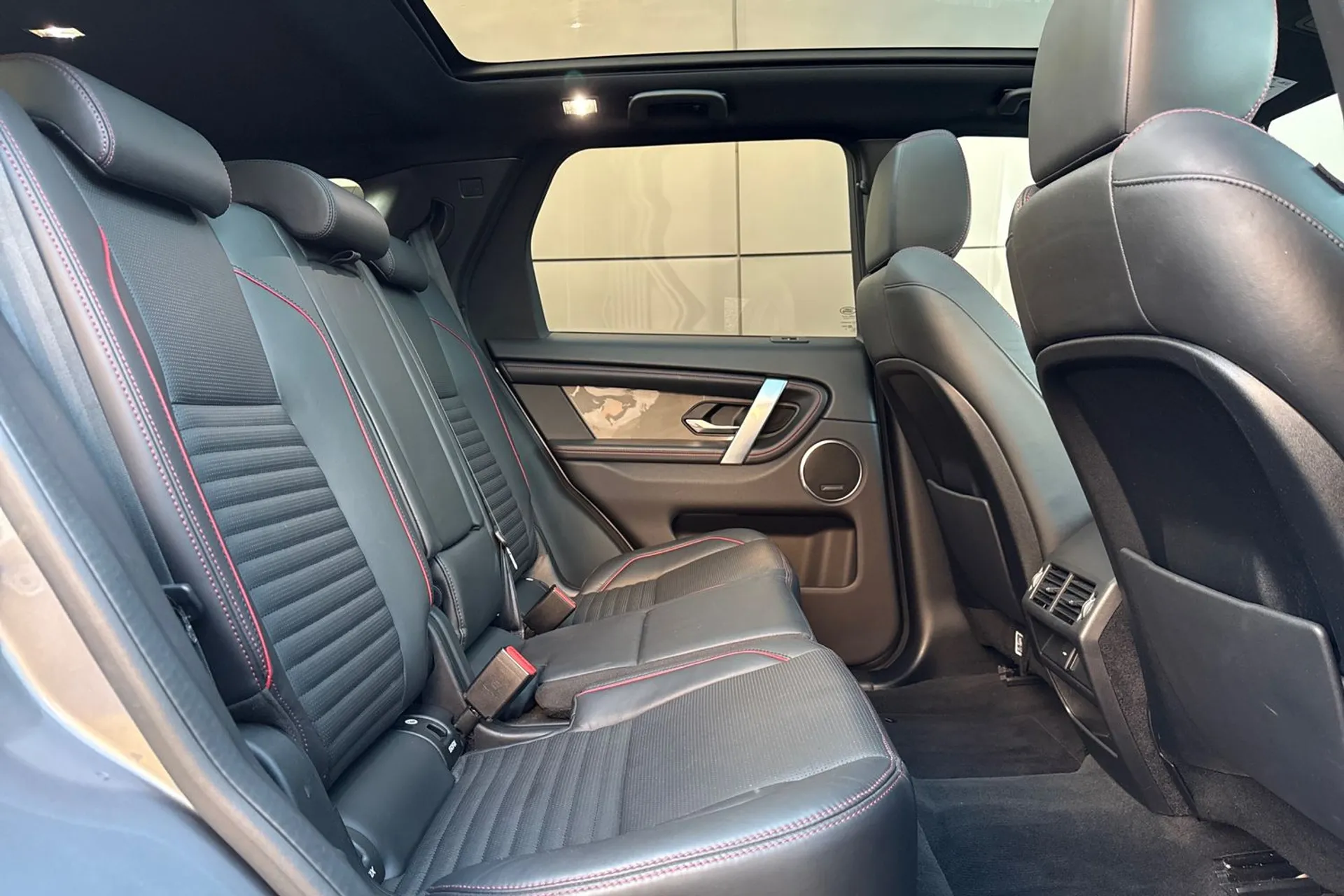 LAND ROVER DISCOVERY SPORT thumbnail image number 24