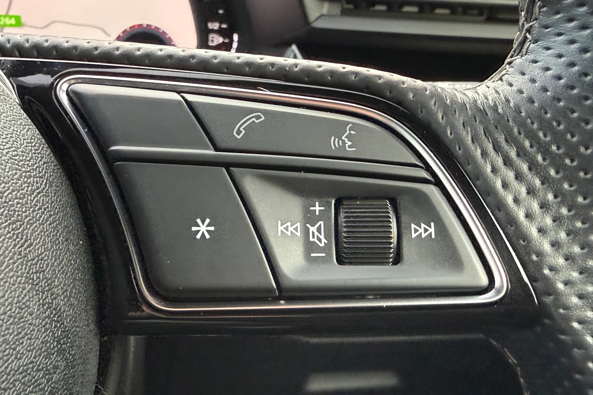 Audi A3 thumbnail image number 21