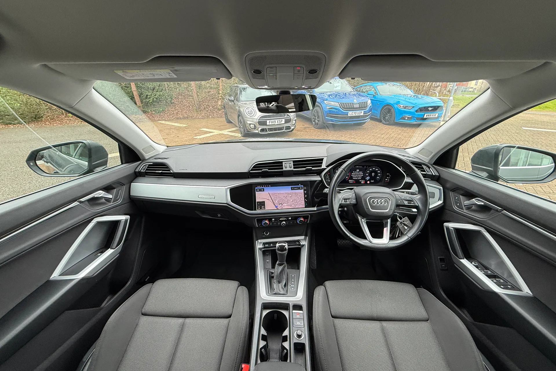 Audi Q3 thumbnail image number 5