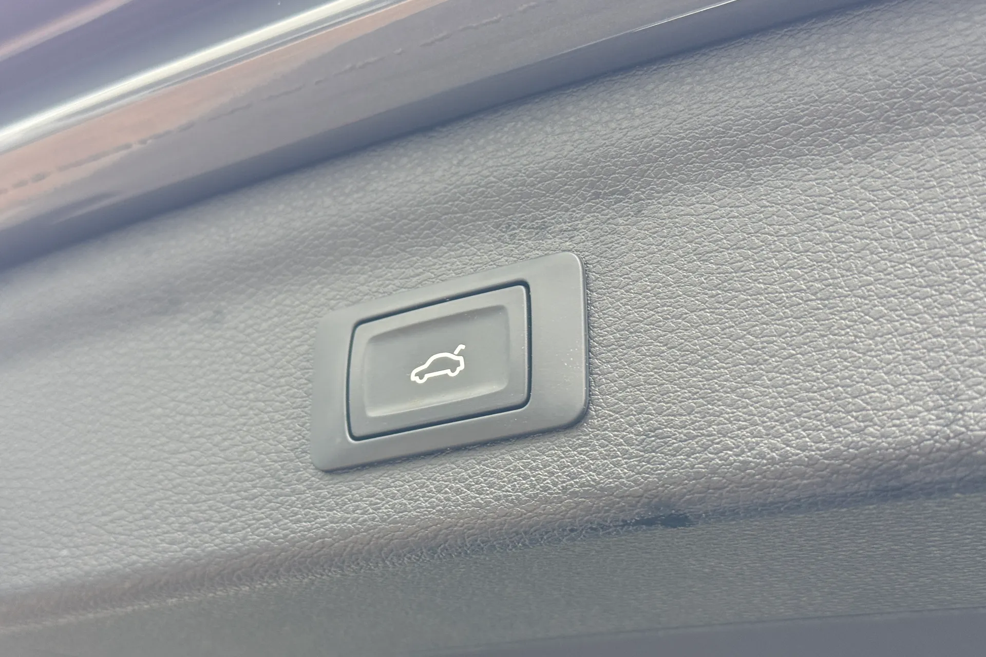 Audi Q3 thumbnail image number 40