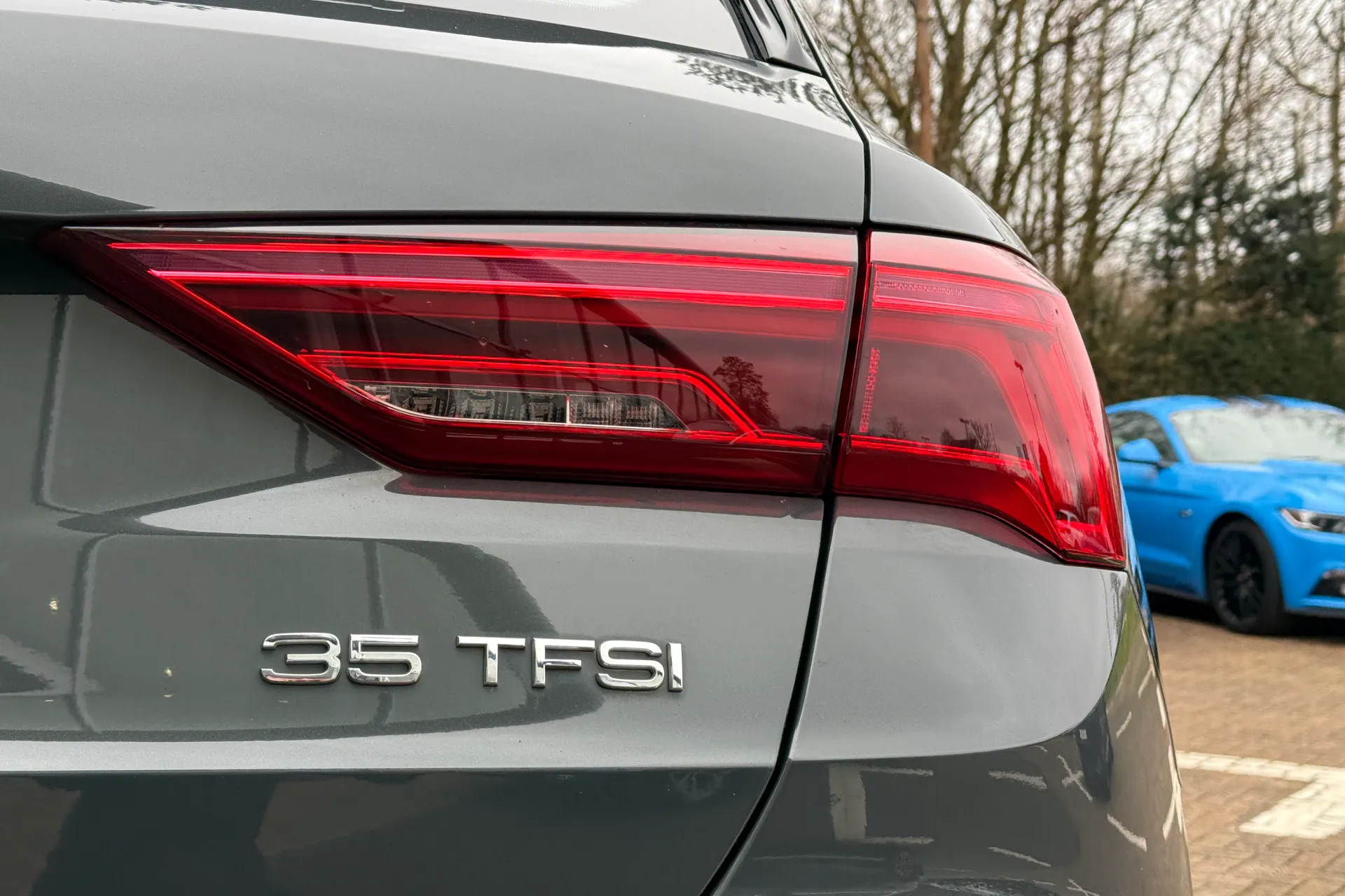 Audi Q3 thumbnail image number 38