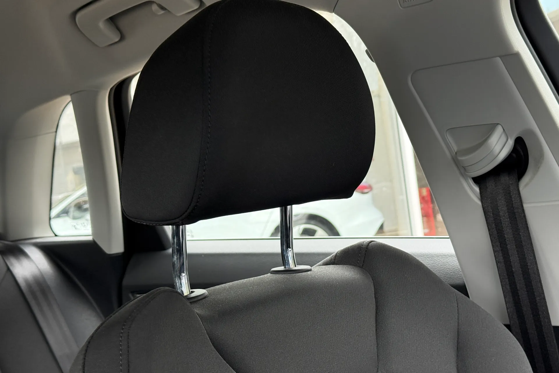 Audi Q3 thumbnail image number 19