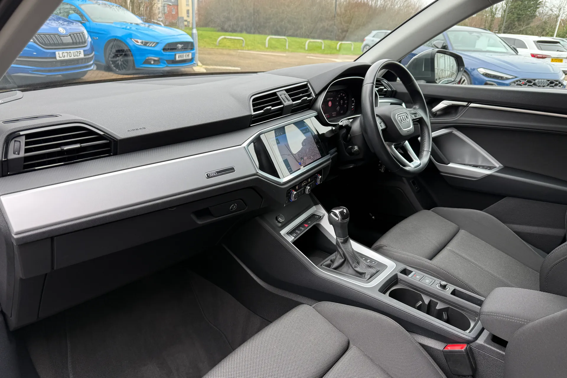 Audi Q3 thumbnail image number 47