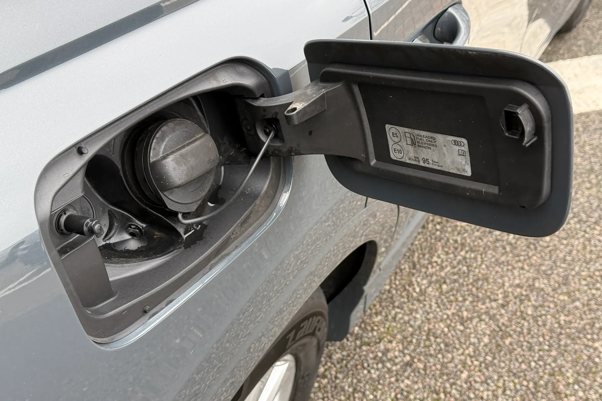 Audi Q3 thumbnail image number 26