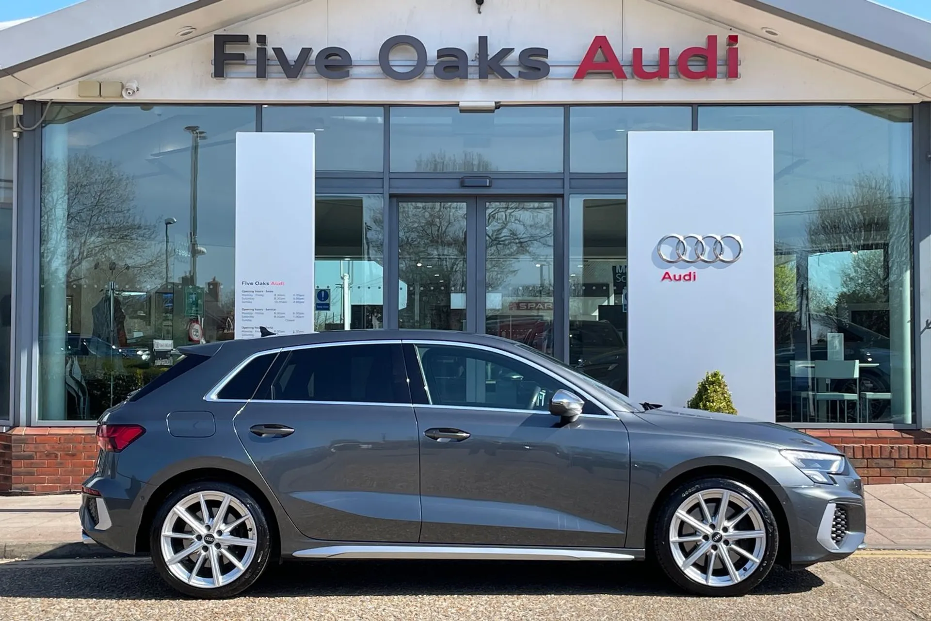 Audi A3 thumbnail image number 2