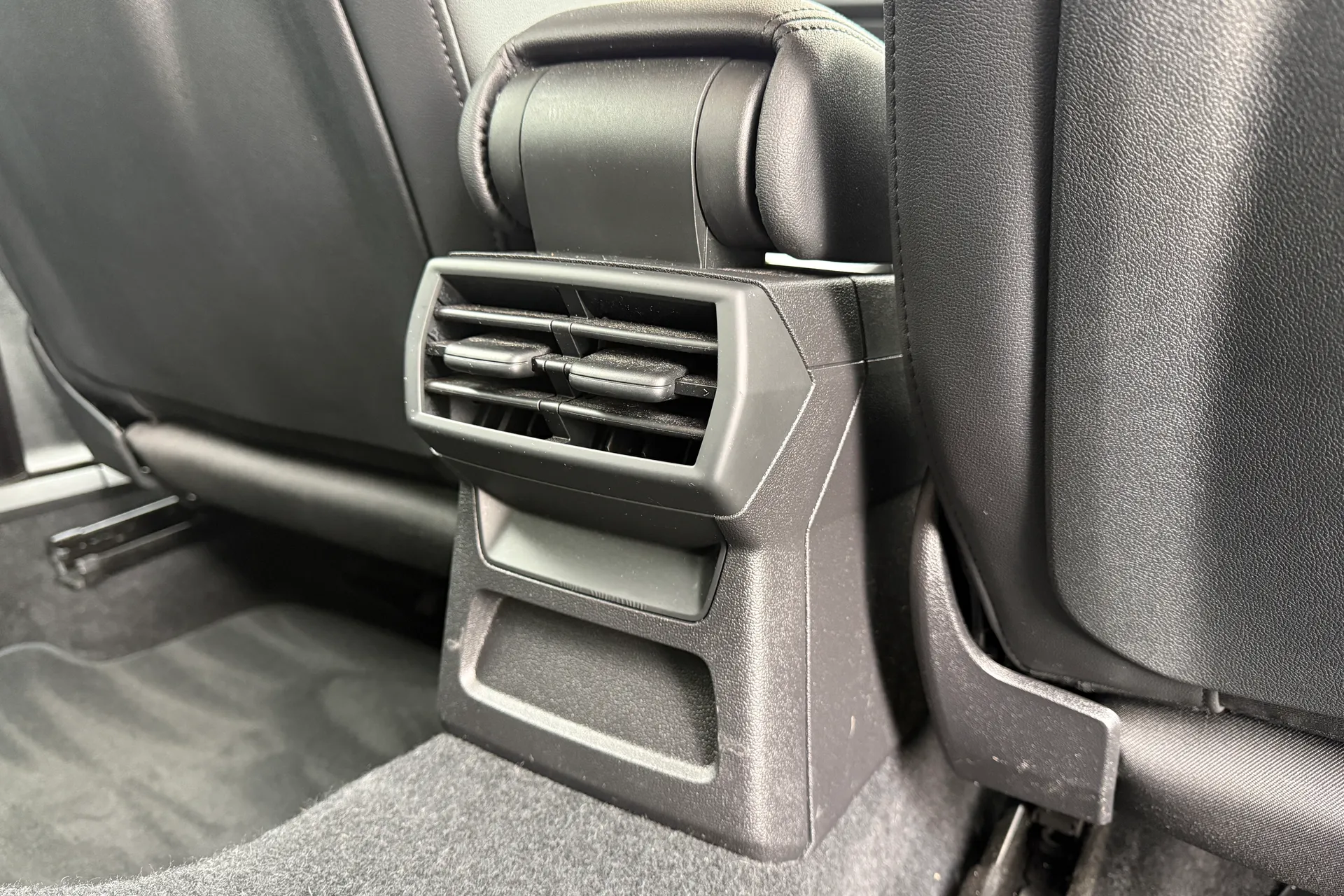 Audi A3 thumbnail image number 38