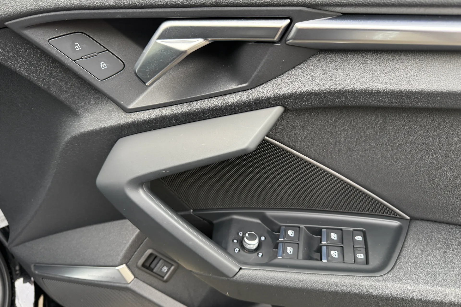 Audi A3 thumbnail image number 43