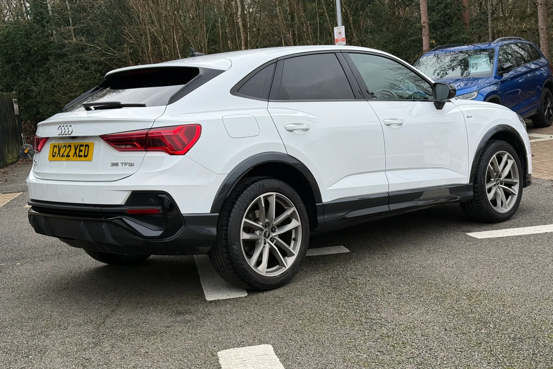 Audi Q3 thumbnail image number 8