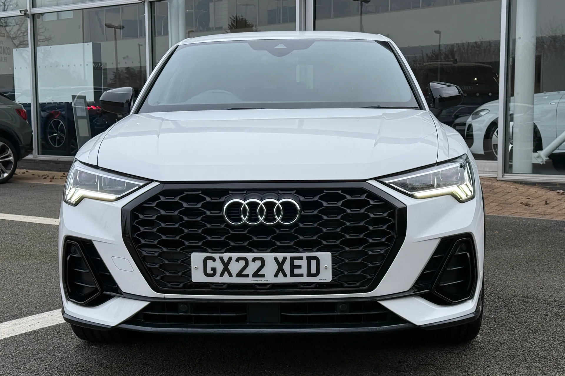 Audi Q3 thumbnail image number 17