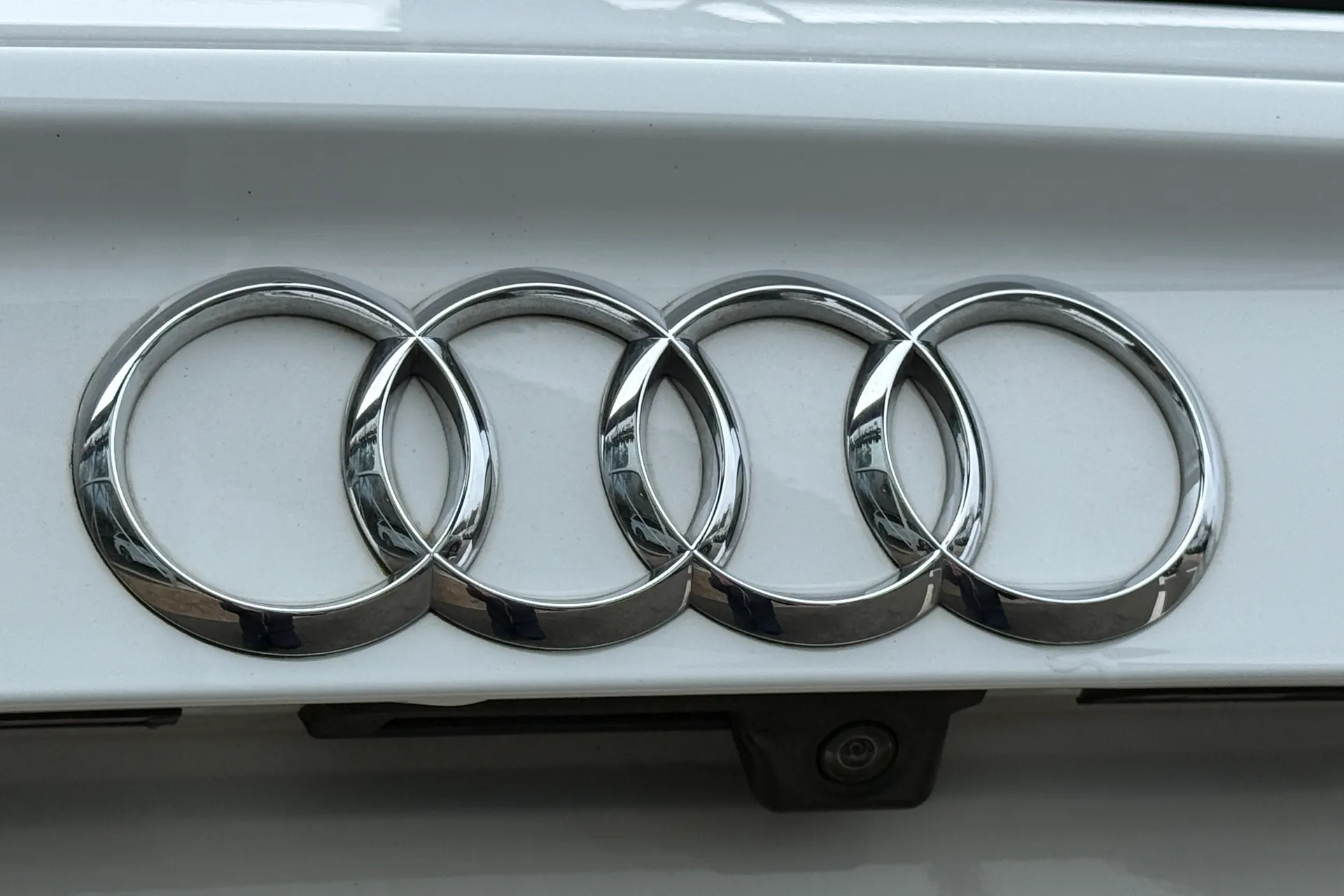 Audi Q3 thumbnail image number 33