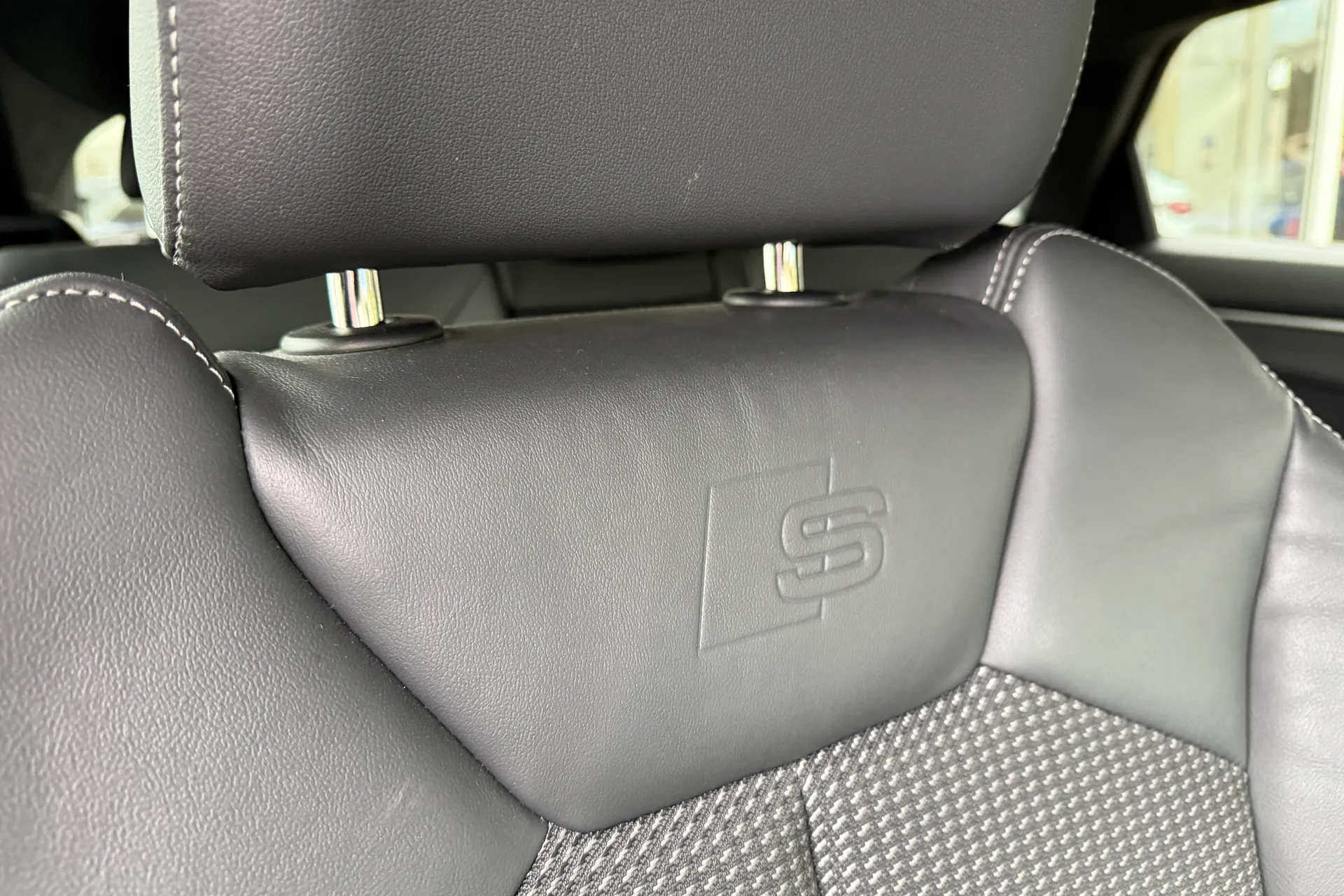 Audi Q3 thumbnail image number 41