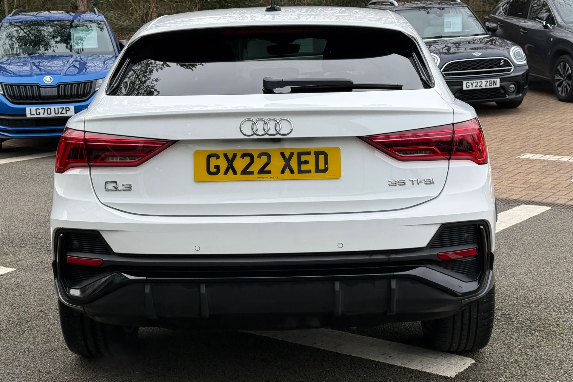 Audi Q3 thumbnail image number 9