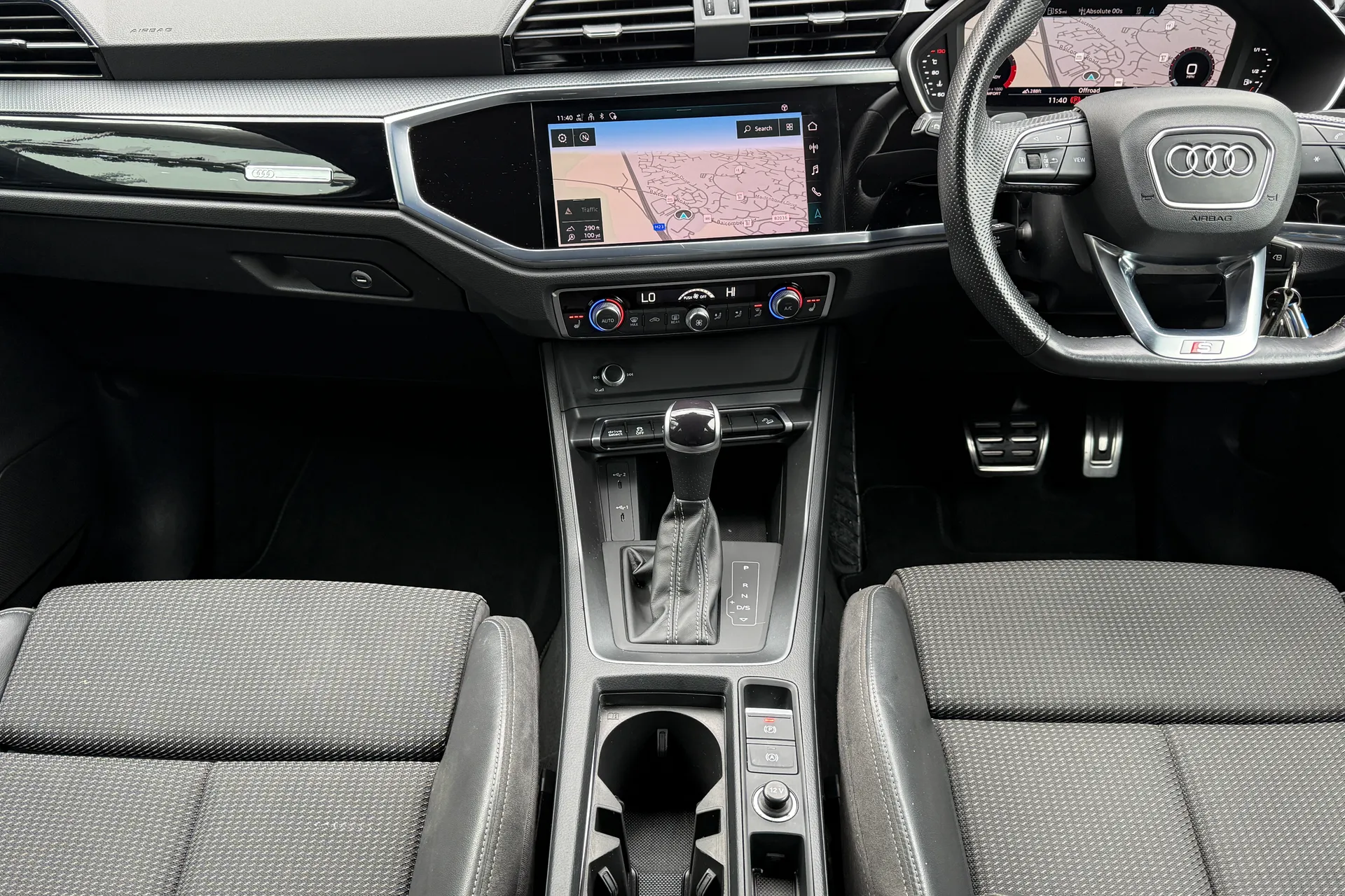 Audi Q3 thumbnail image number 56