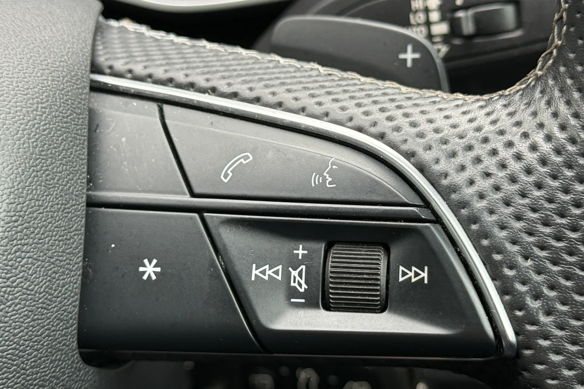 Audi Q3 thumbnail image number 62