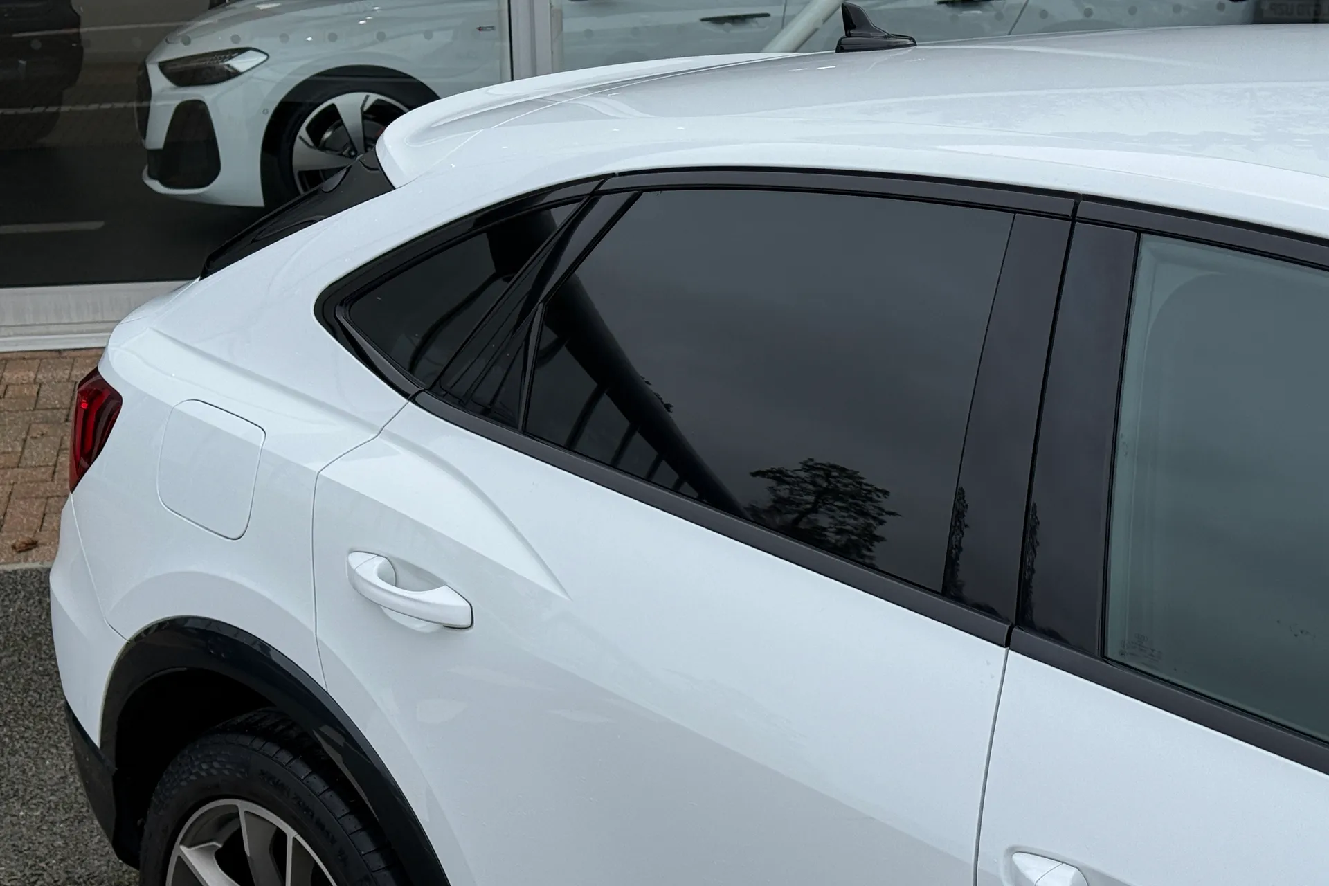 Audi Q3 thumbnail image number 23