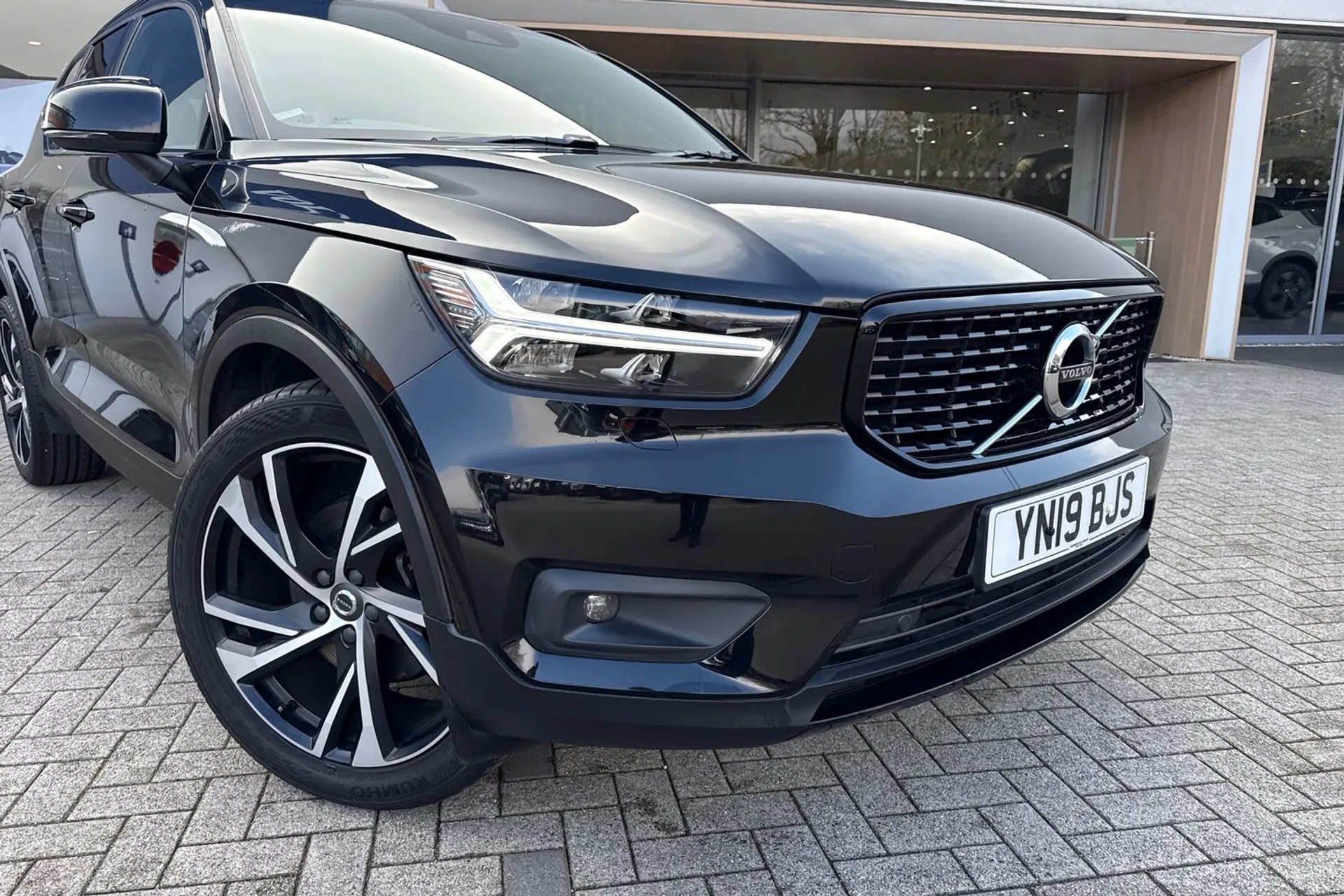 Volvo XC40 thumbnail image number 7