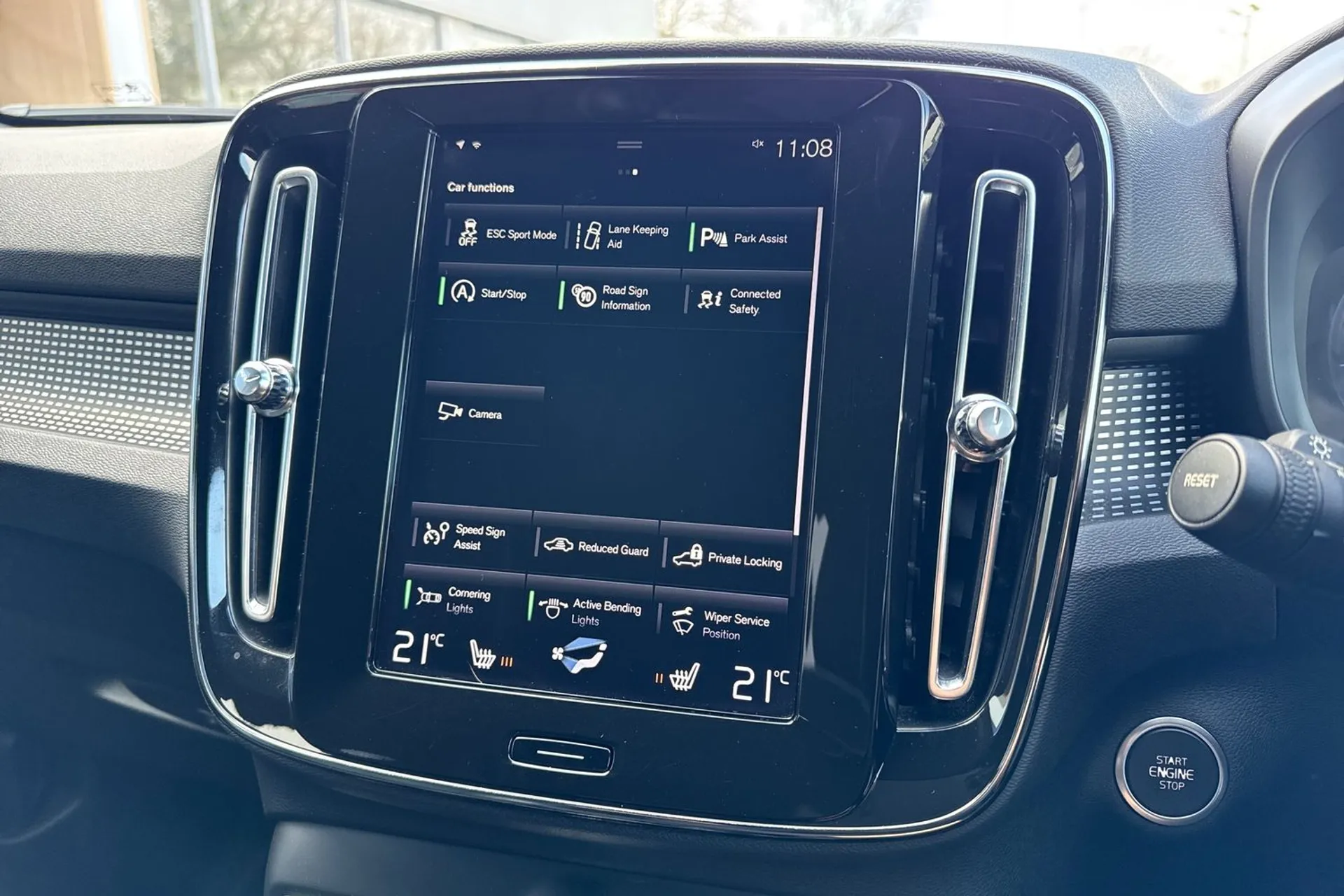 Volvo XC40 thumbnail image number 40