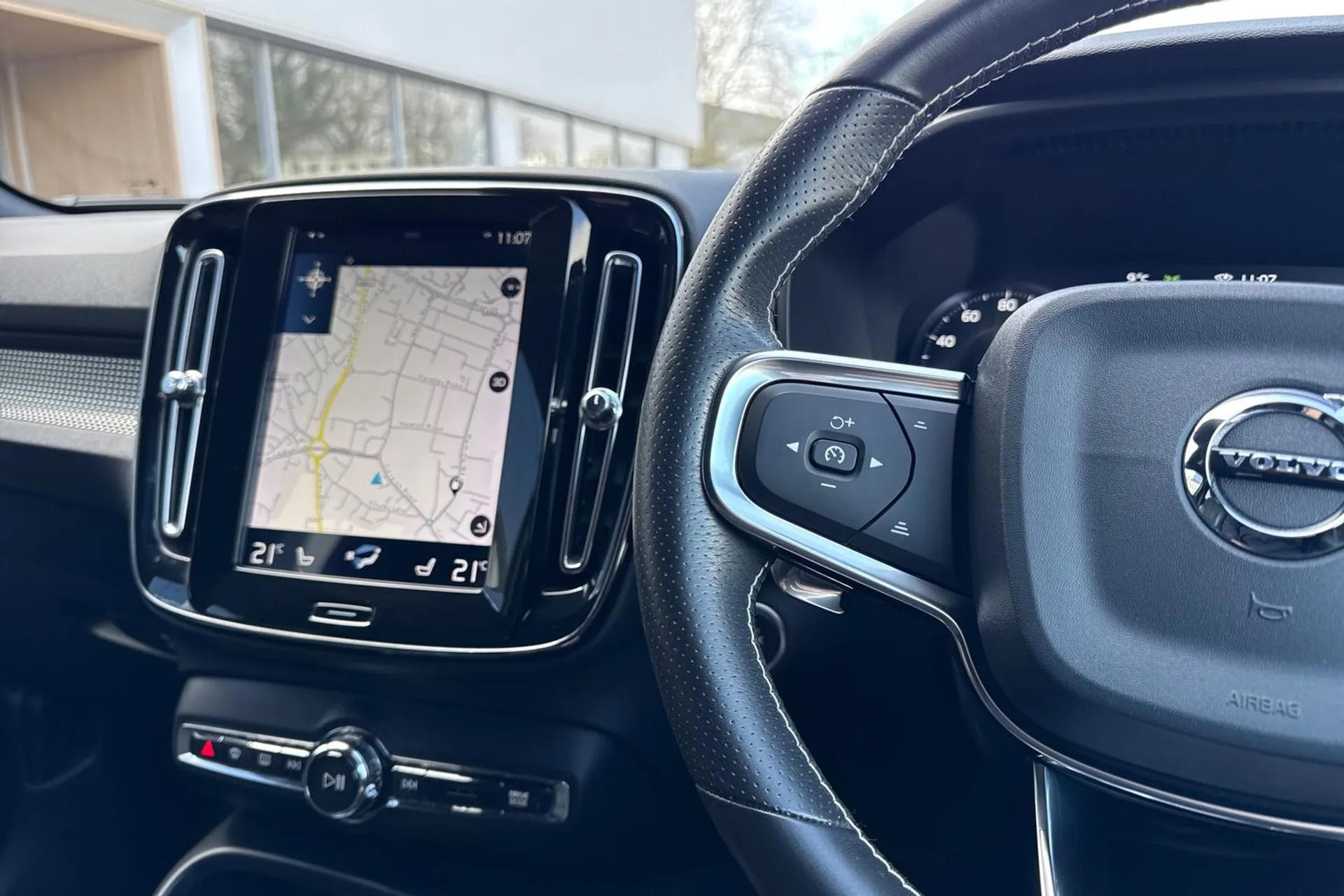 Volvo XC40 thumbnail image number 36