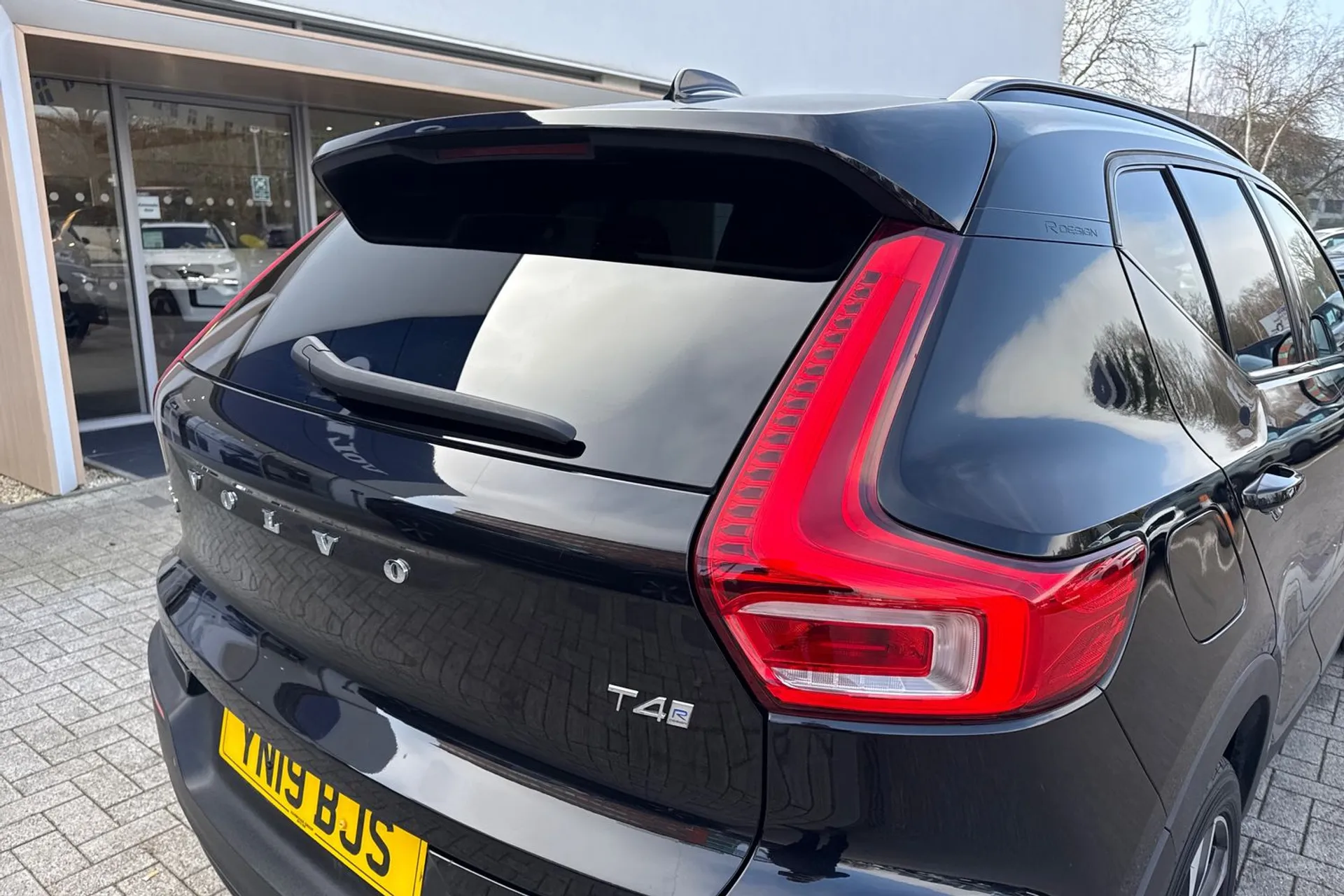 Volvo XC40 thumbnail image number 16