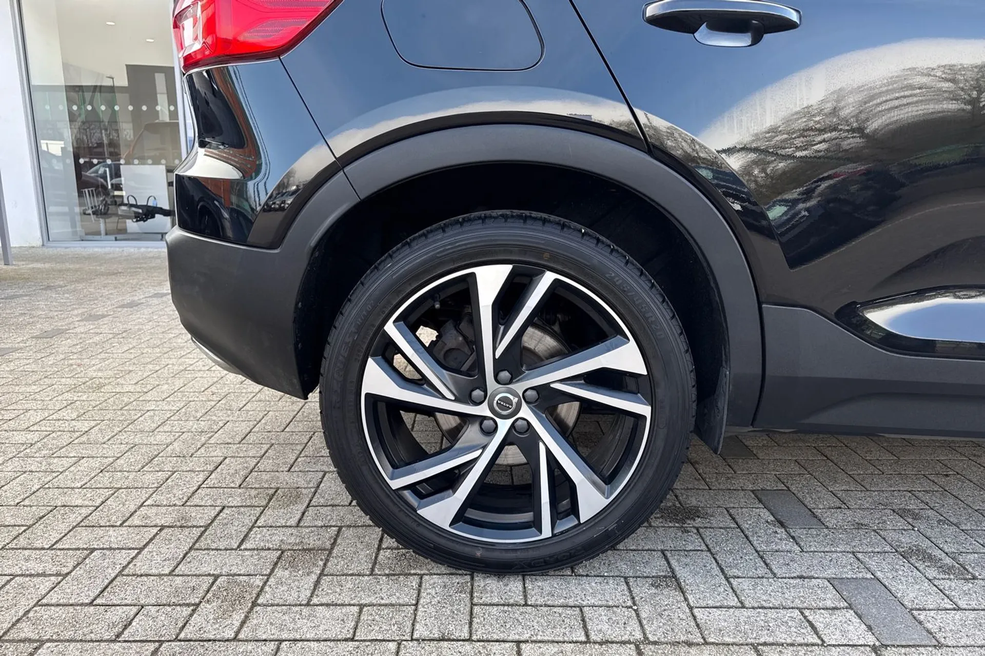 Volvo XC40 thumbnail image number 14