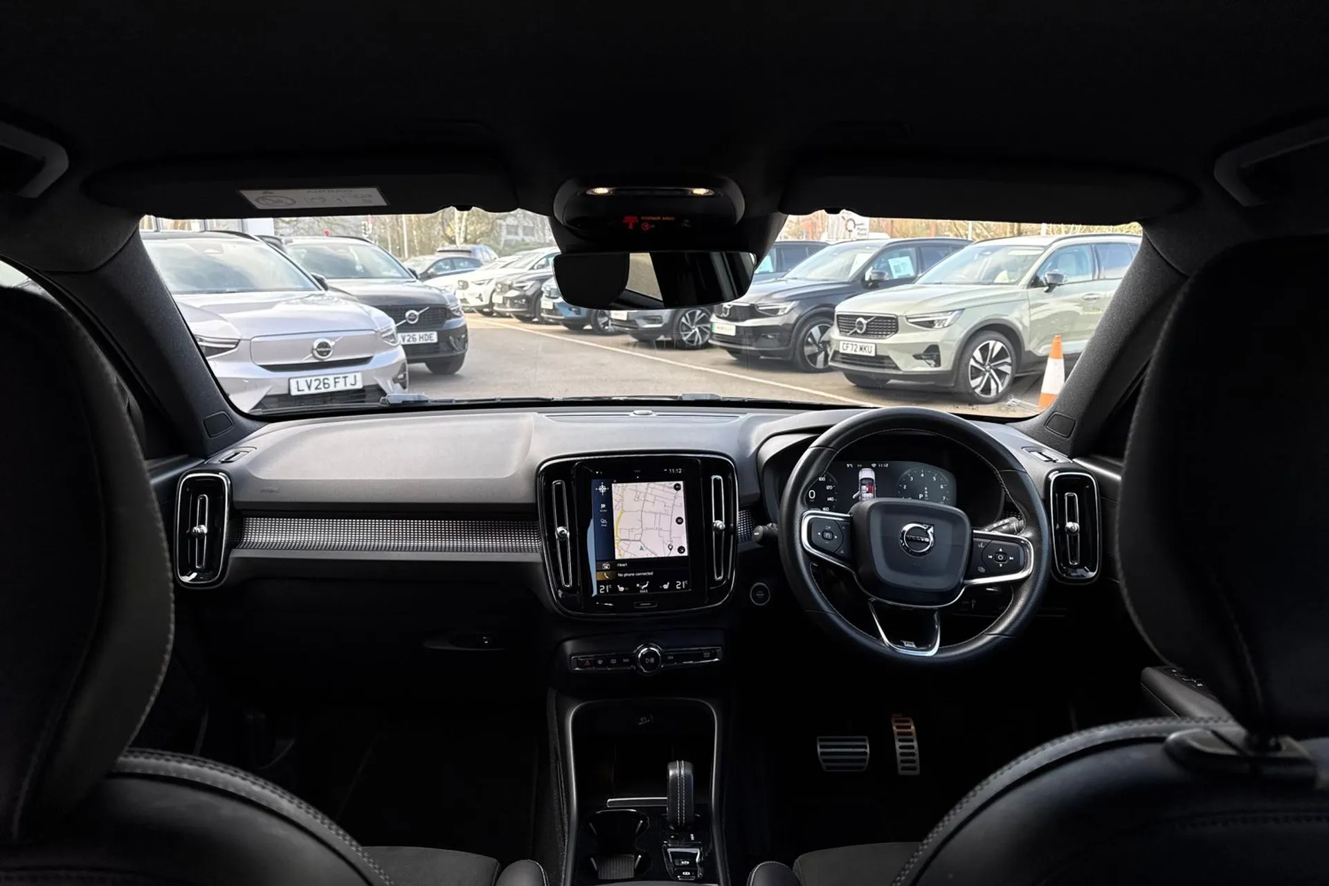 Volvo XC40 thumbnail image number 3