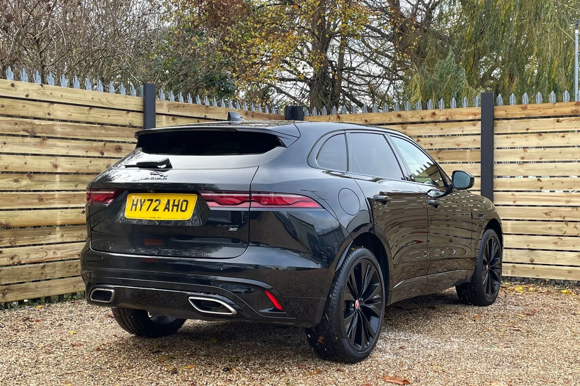 Jaguar F-PACE thumbnail image number 7