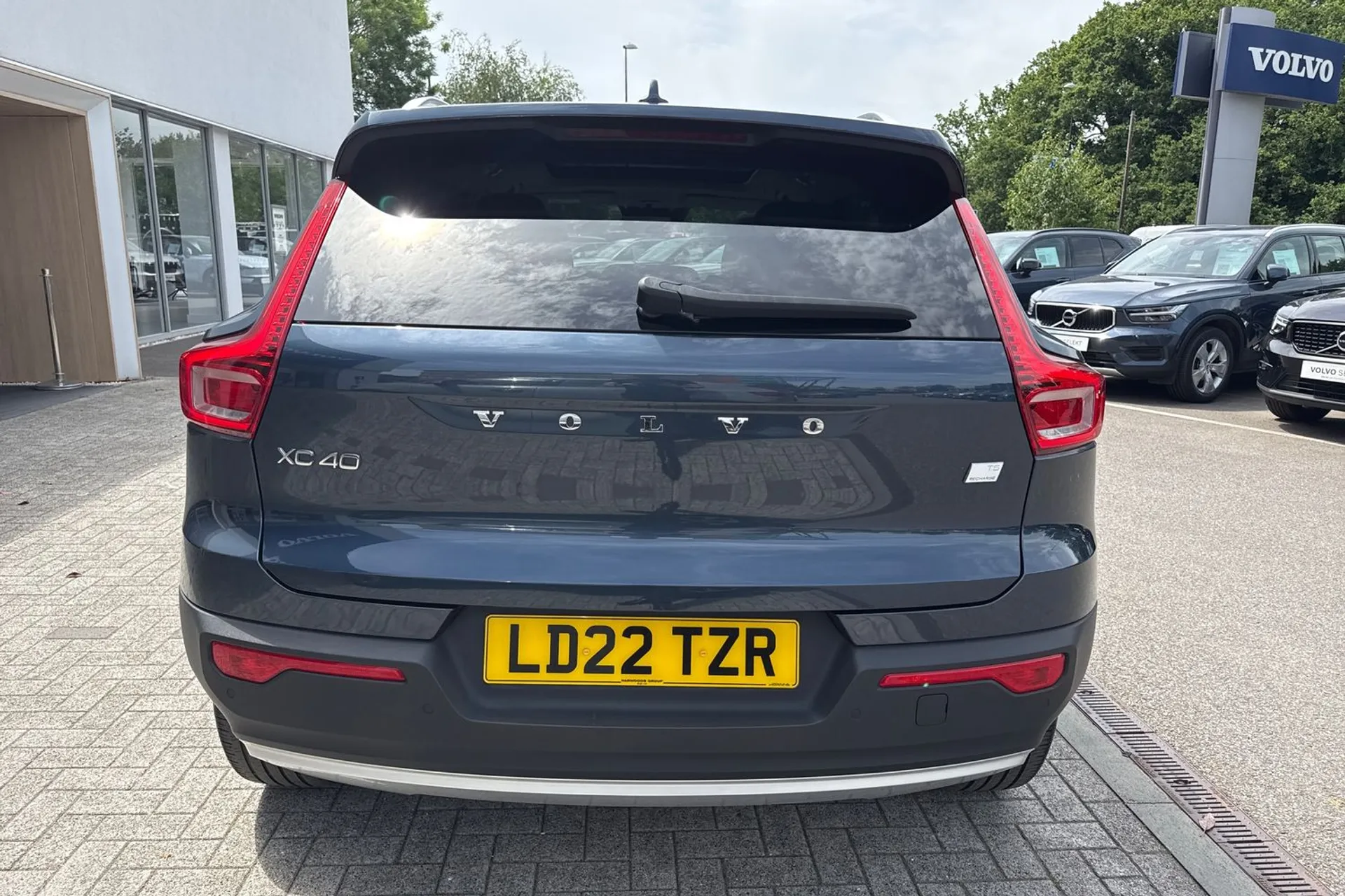 Volvo XC40 thumbnail image number 9
