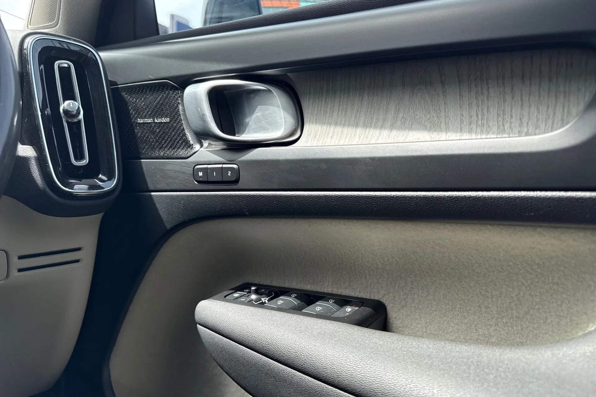 Volvo XC40 thumbnail image number 42