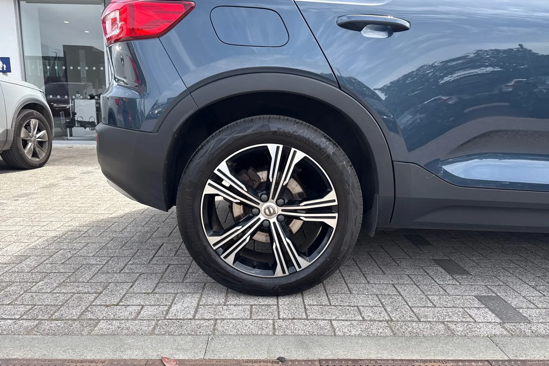 Volvo XC40 thumbnail image number 14