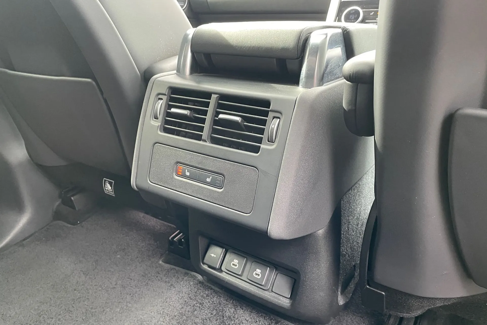 LAND ROVER DISCOVERY thumbnail image number 31