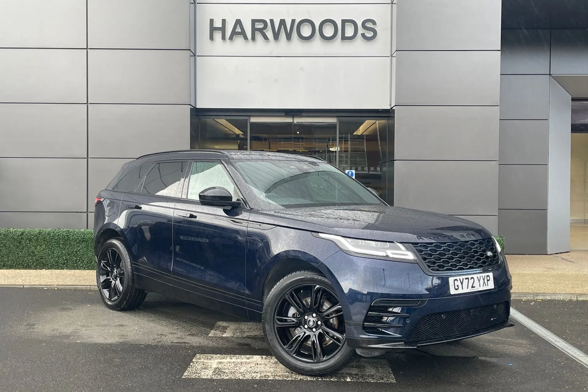 LAND ROVER RANGE ROVER VELAR focused image