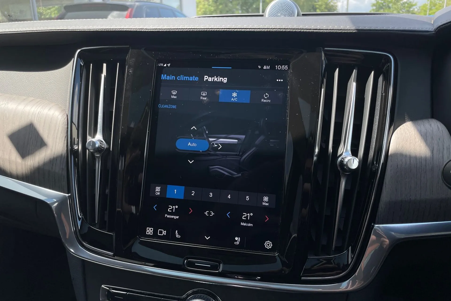 Volvo S90 thumbnail image number 40