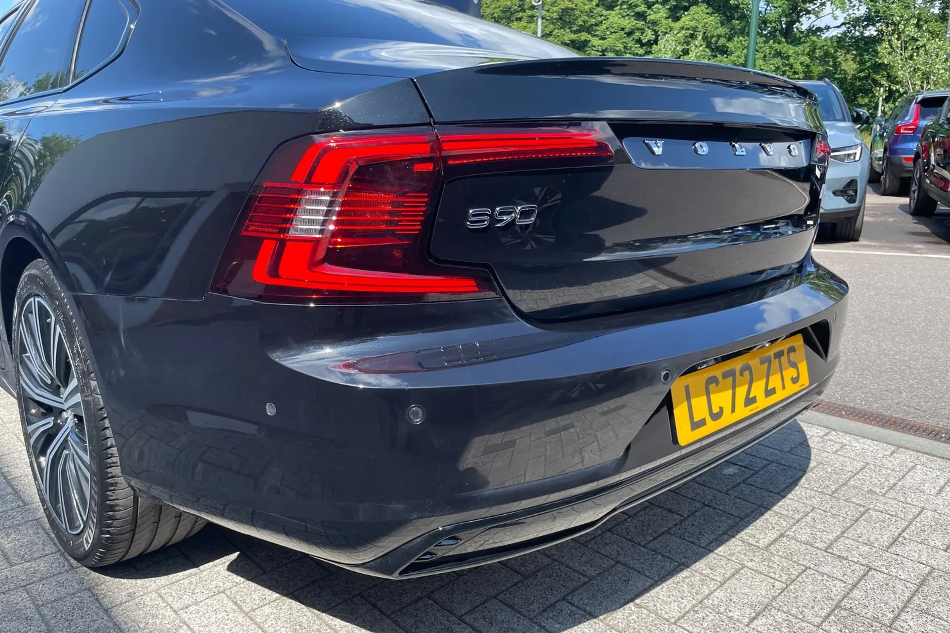 Volvo S90 thumbnail image number 17