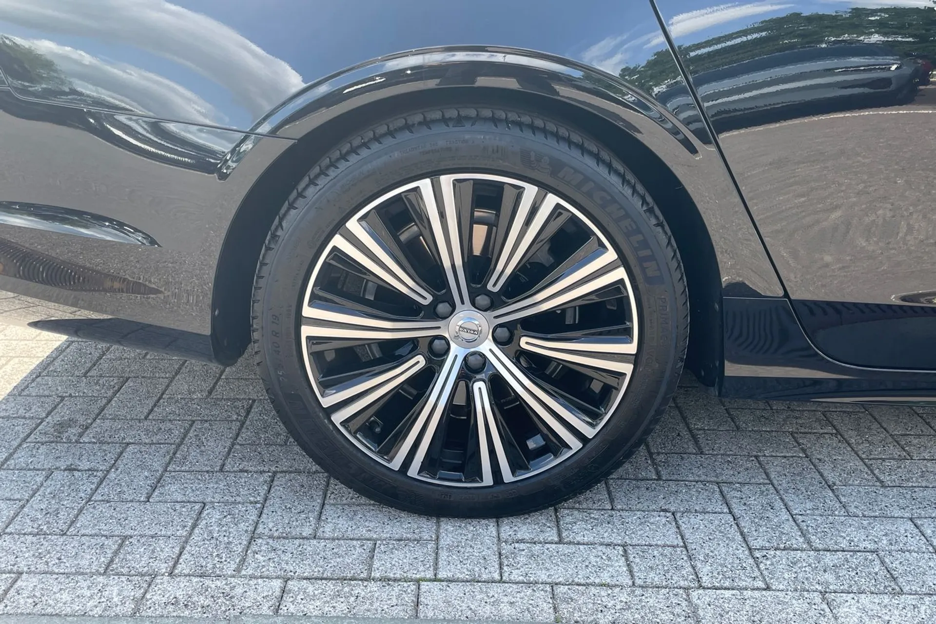 Volvo S90 thumbnail image number 13