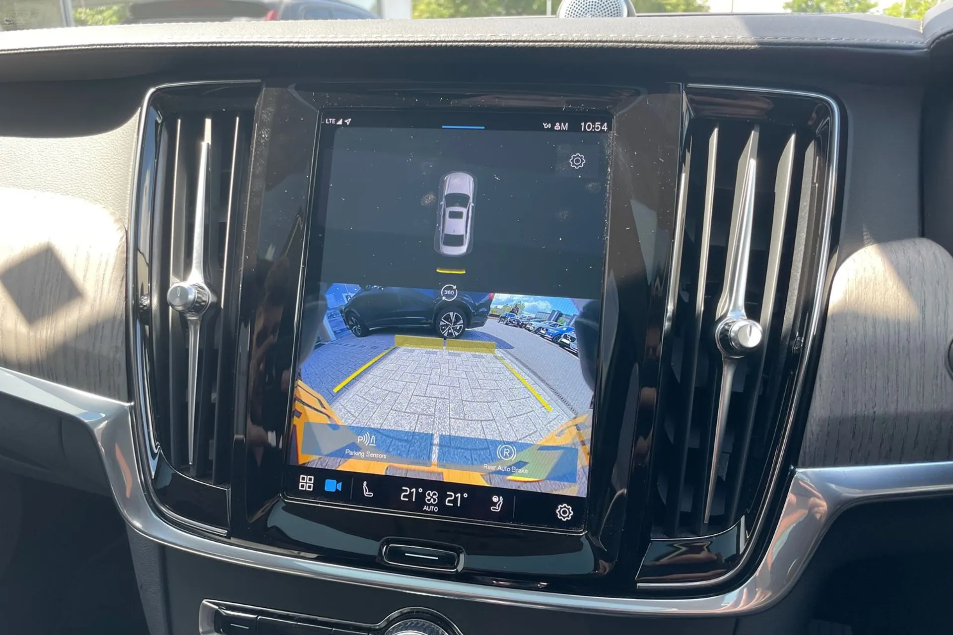 Volvo S90 thumbnail image number 39