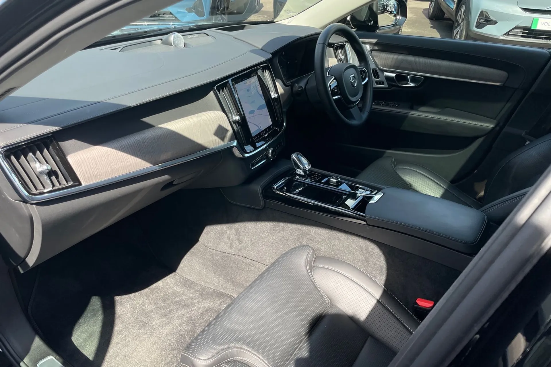 Volvo S90 thumbnail image number 26