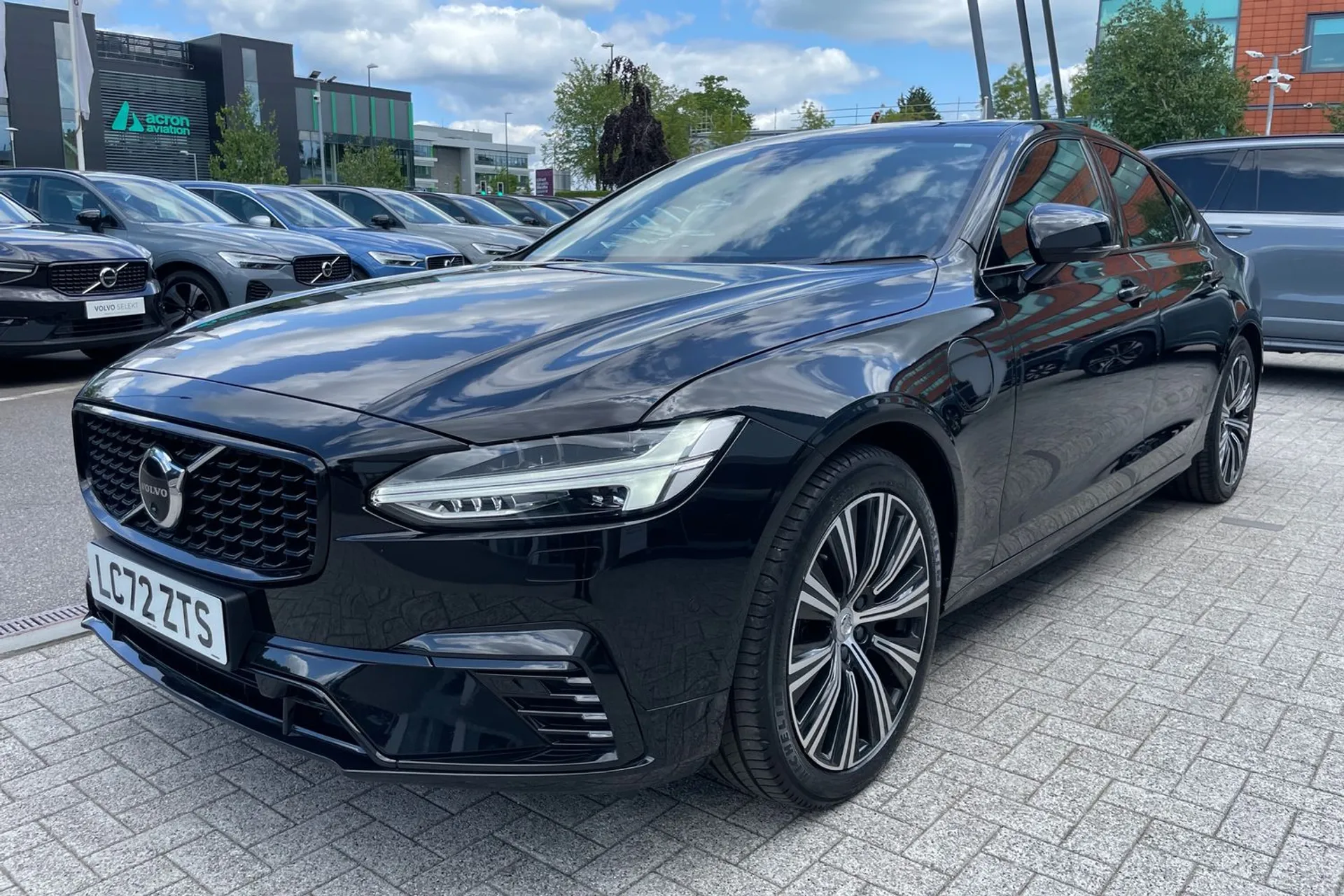 Volvo S90 thumbnail image number 11
