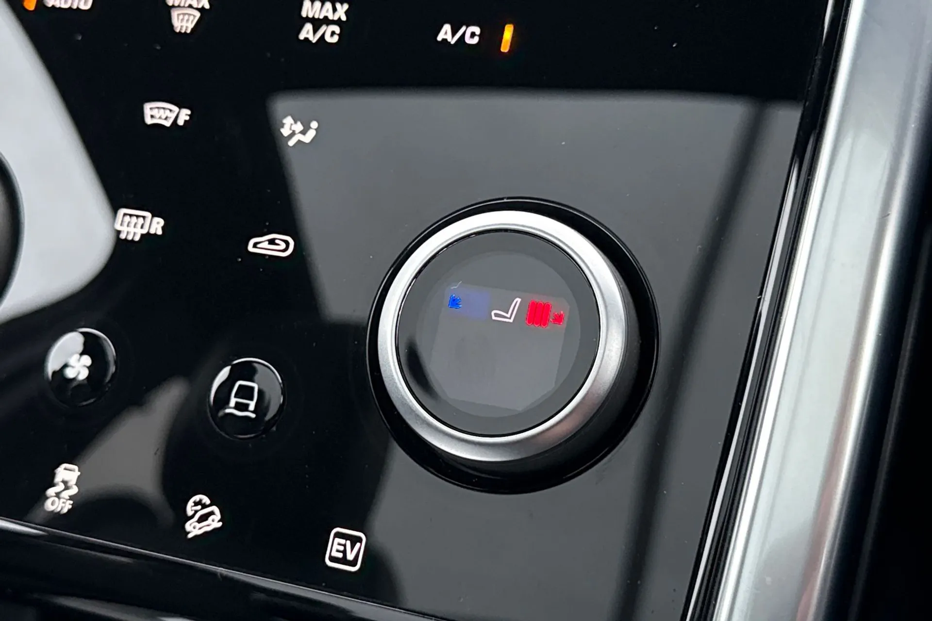 LAND ROVER DISCOVERY SPORT thumbnail image number 23