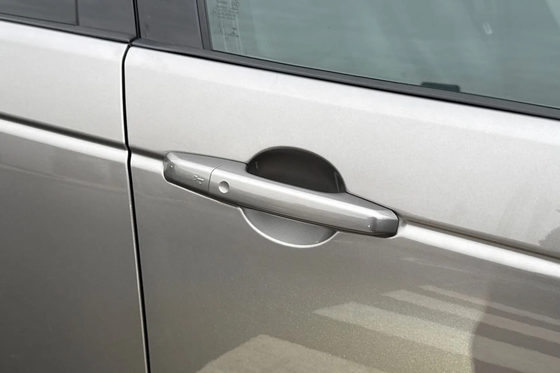 LAND ROVER DISCOVERY SPORT thumbnail image number 29