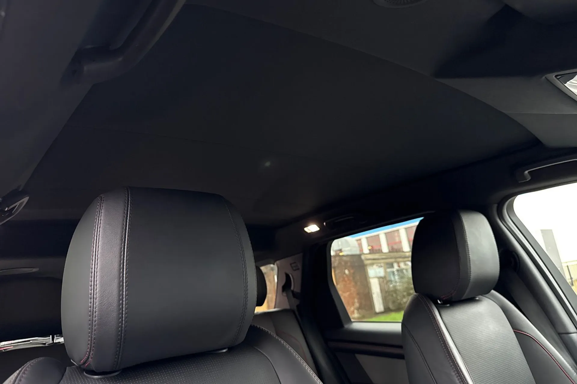 LAND ROVER DISCOVERY SPORT thumbnail image number 12