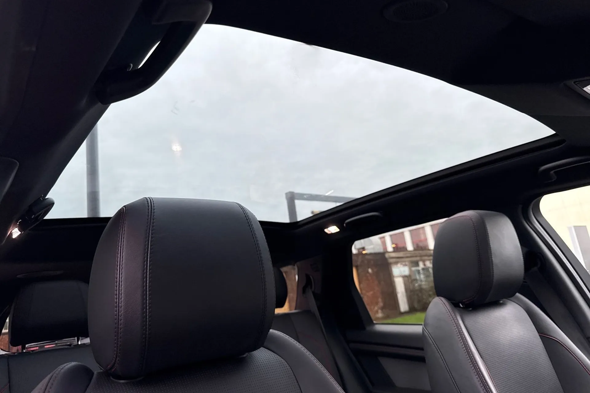 LAND ROVER DISCOVERY SPORT thumbnail image number 13