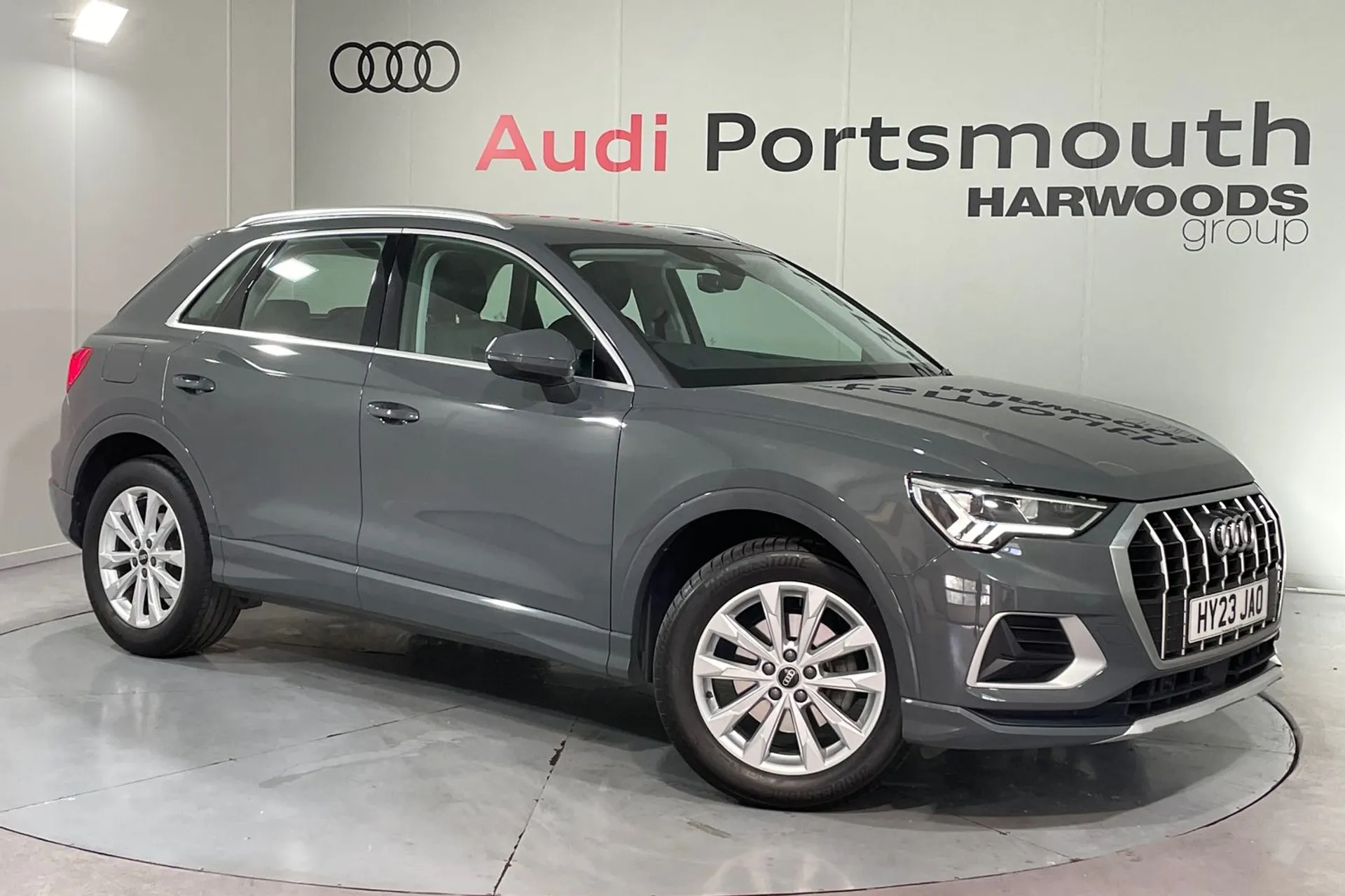 Audi Q3 focused image