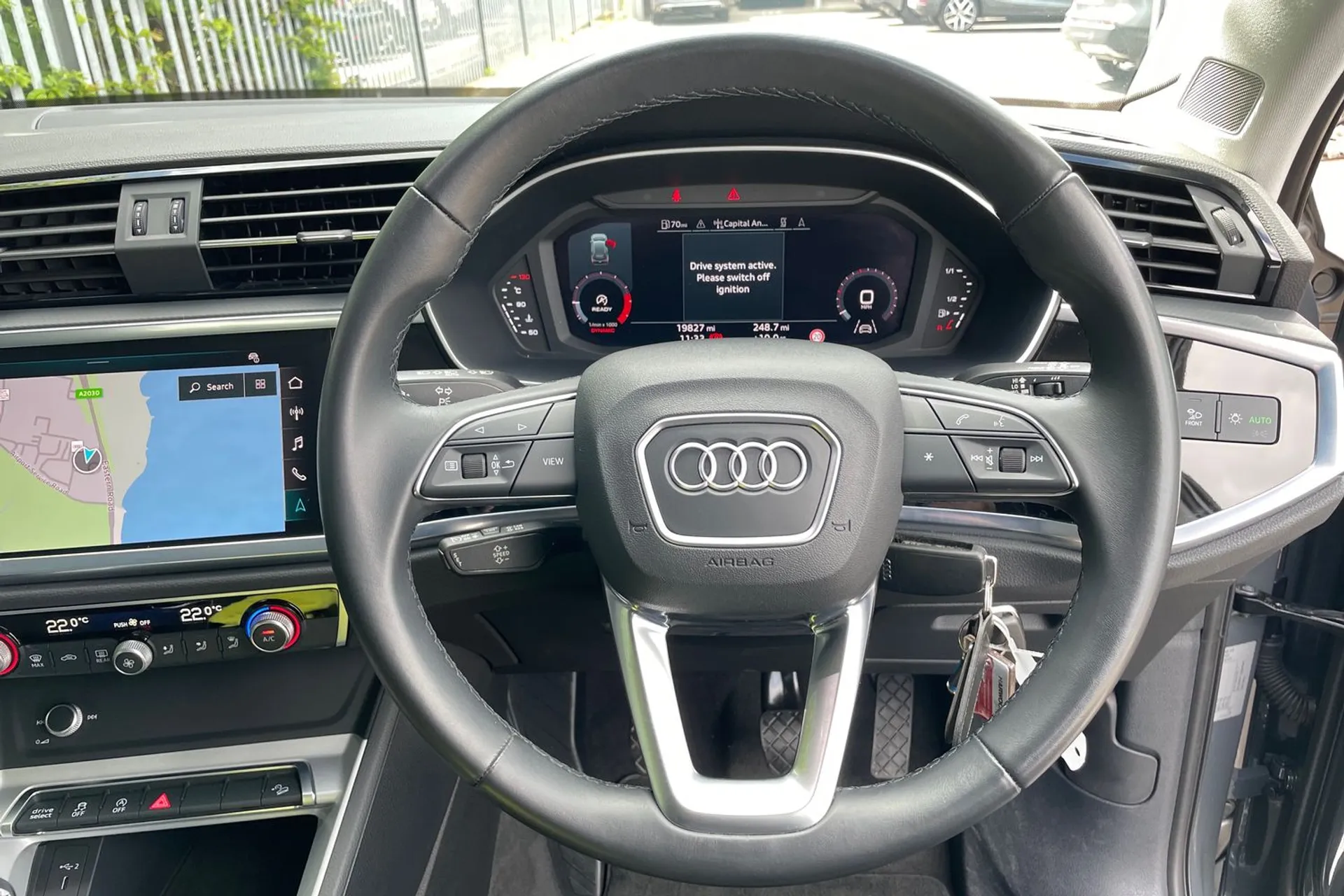 Audi Q3 thumbnail image number 39
