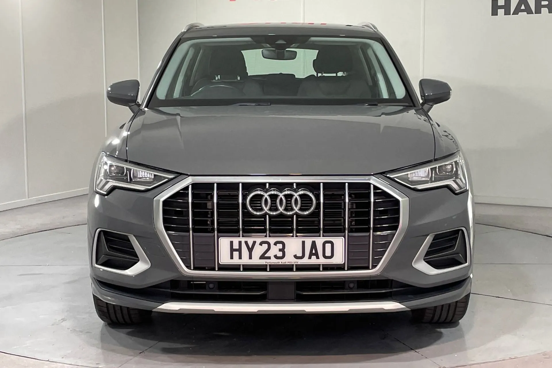 Audi Q3 thumbnail image number 6