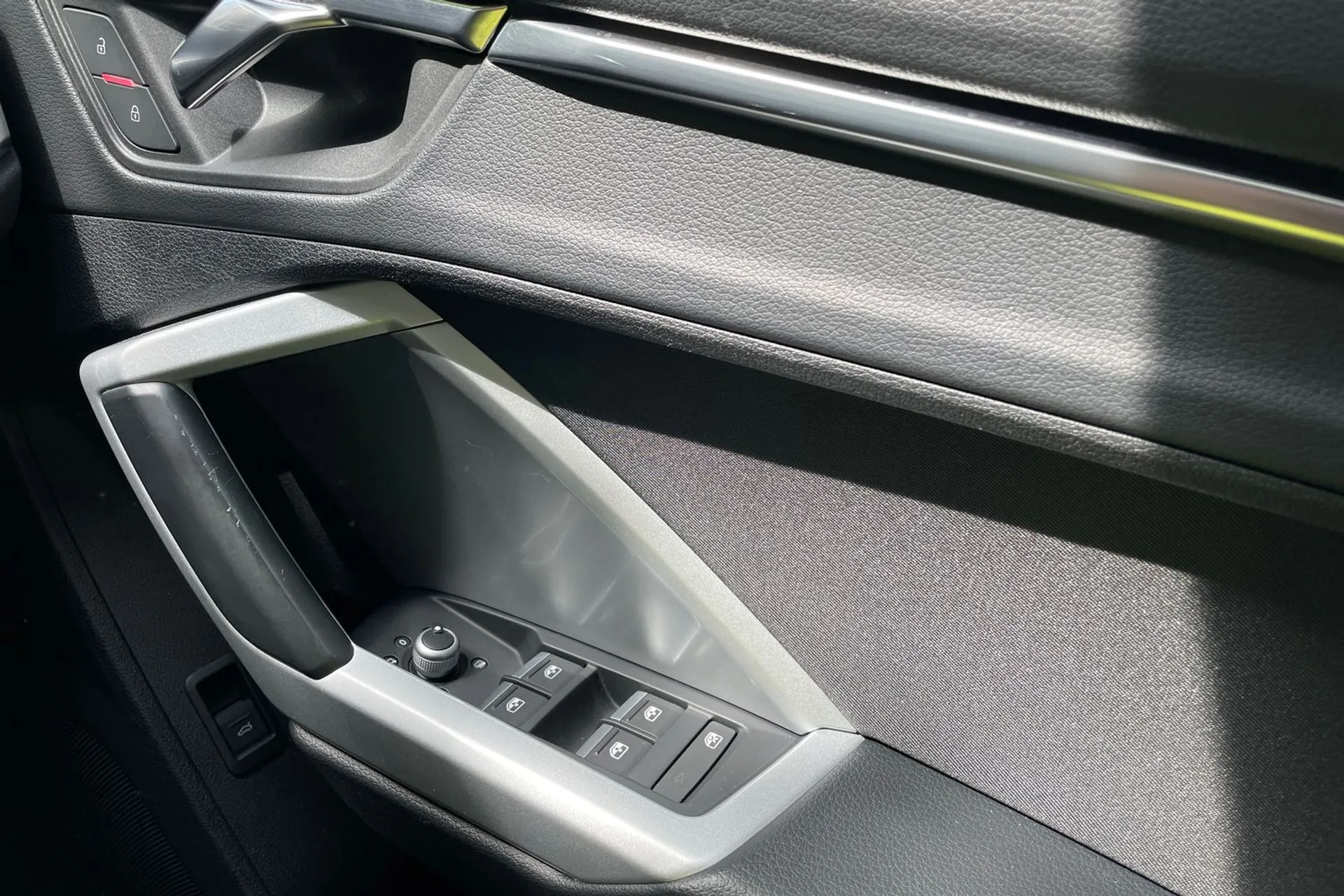 Audi Q3 thumbnail image number 44