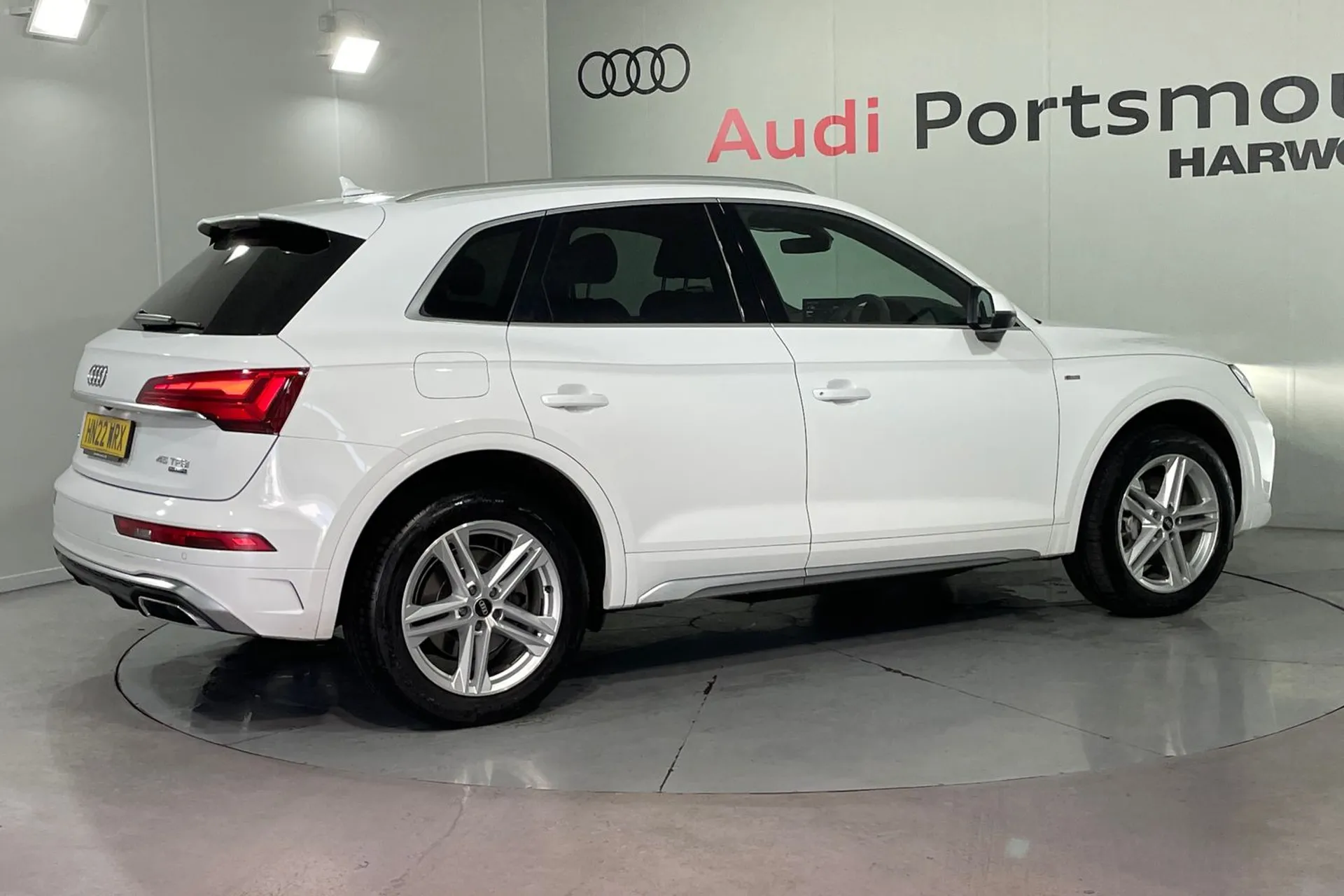 Audi Q5 thumbnail image number 10